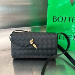 BOTTEGA VENETA Bag