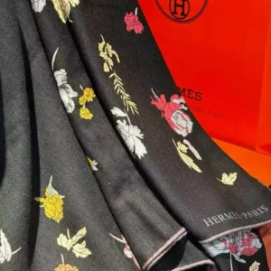 HERMES SCARF