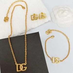 D&G SET