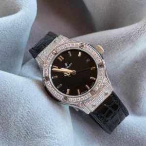 WOMEN'S WATCH