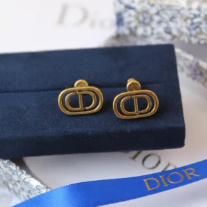 DIOR EARING