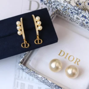DIOR EARING