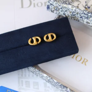 DIOR EARING