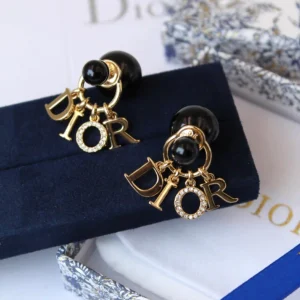 DIOR EARING