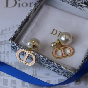 DIOR EARING
