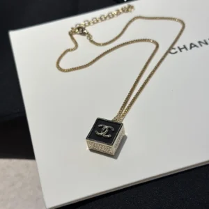 CHANEL NECKLACE