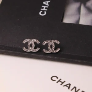 CHANEL EARING
