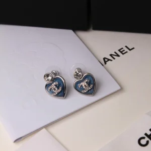 CHANEL EARING