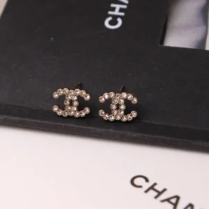 CHANEL EARING