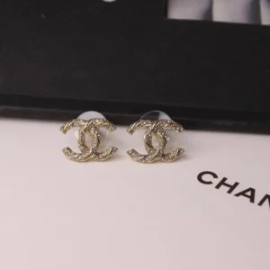 CHANEL EARING