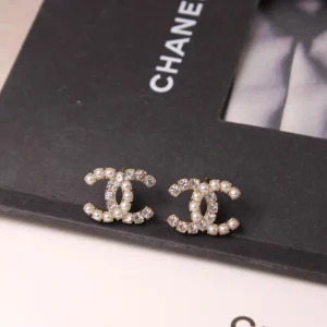 CHANEL EARING