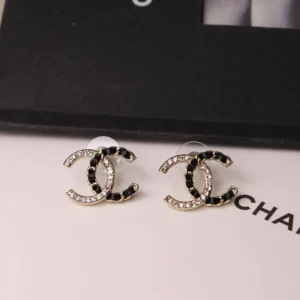 CHANEL EARING