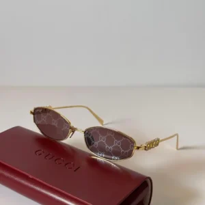 GUCCI SUNGLASSES