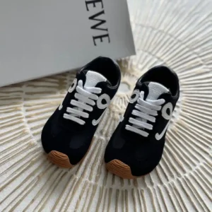 KIDS SHOES