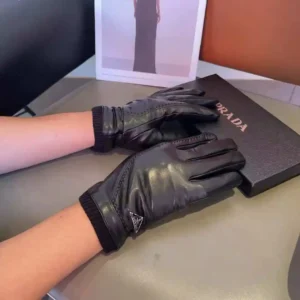 PRADA GLOVES