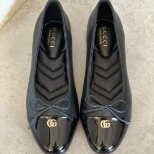 WOMEN'S SHOES