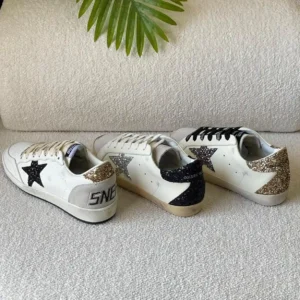 SPORT SHOES