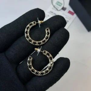 CHANEL EARING