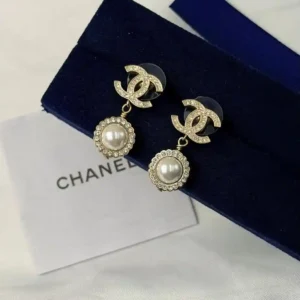 CHANEL EARING