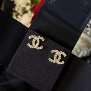 CHANEL EARING
