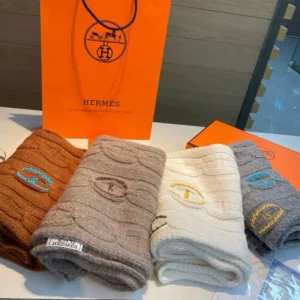 GUCCI SCARF