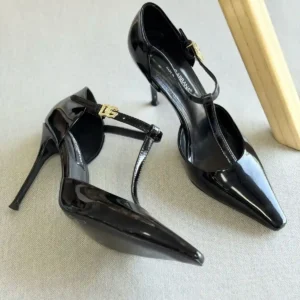 WOMEN'S PUMPS
