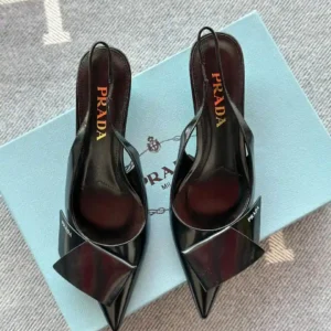 PRADA PUMPS