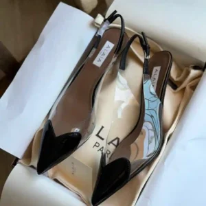 ALAIA PUMPS