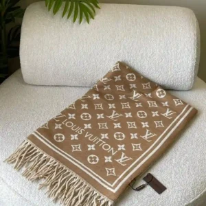 LV SCARF
