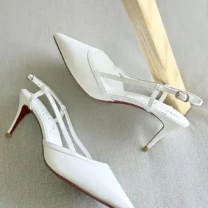 WOMEN'S SHOES