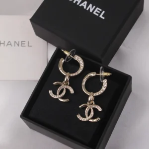 CHANEL EARING