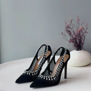WOMEN'S SHOES