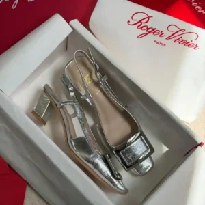 WOMEN'S SHOES