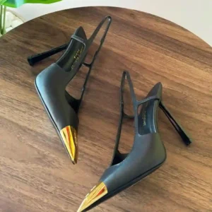 WOMEN'S SHOES