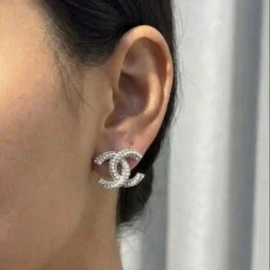 CHANEL EARINH