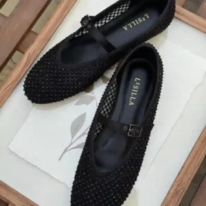 WOMEN'S SHOES