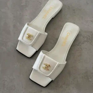 CHANEL SANDAL