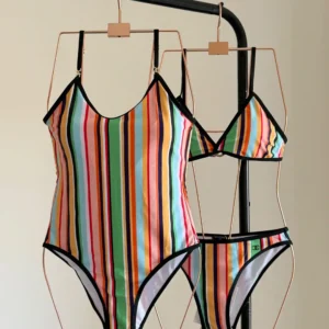 SWIM SUIT