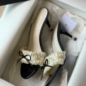 CHANEL SANDAL