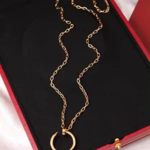 NECKLESS