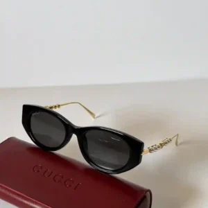 GUCCI SUNGLASSES