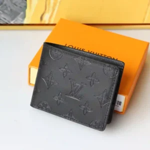 LV WALLET